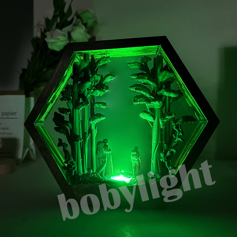 Hiker Figure Table Resin Lamp  - огляд і ціна Resin Artist